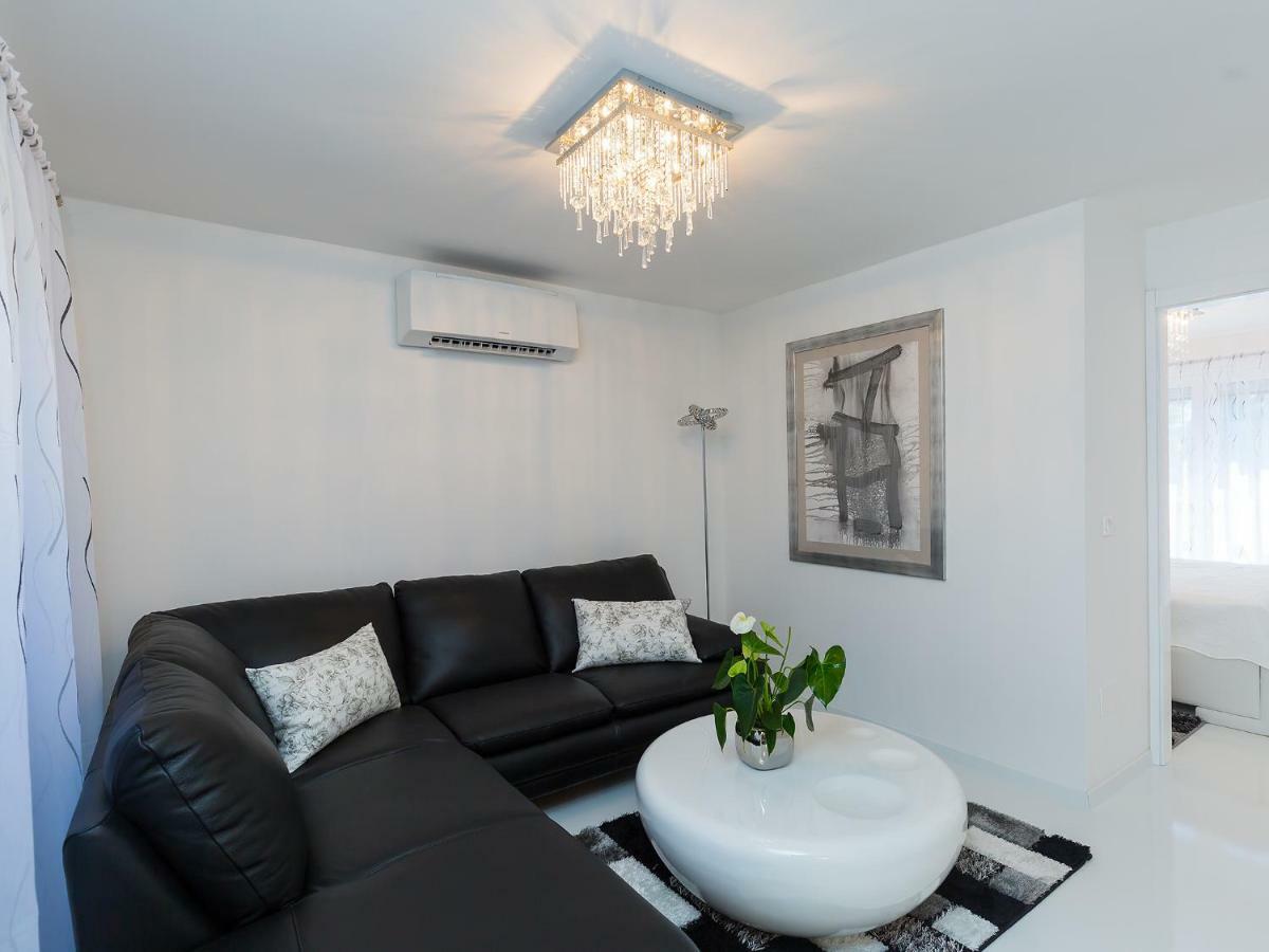 Apartmani Beril Lux Ρόβινι Εξωτερικό φωτογραφία