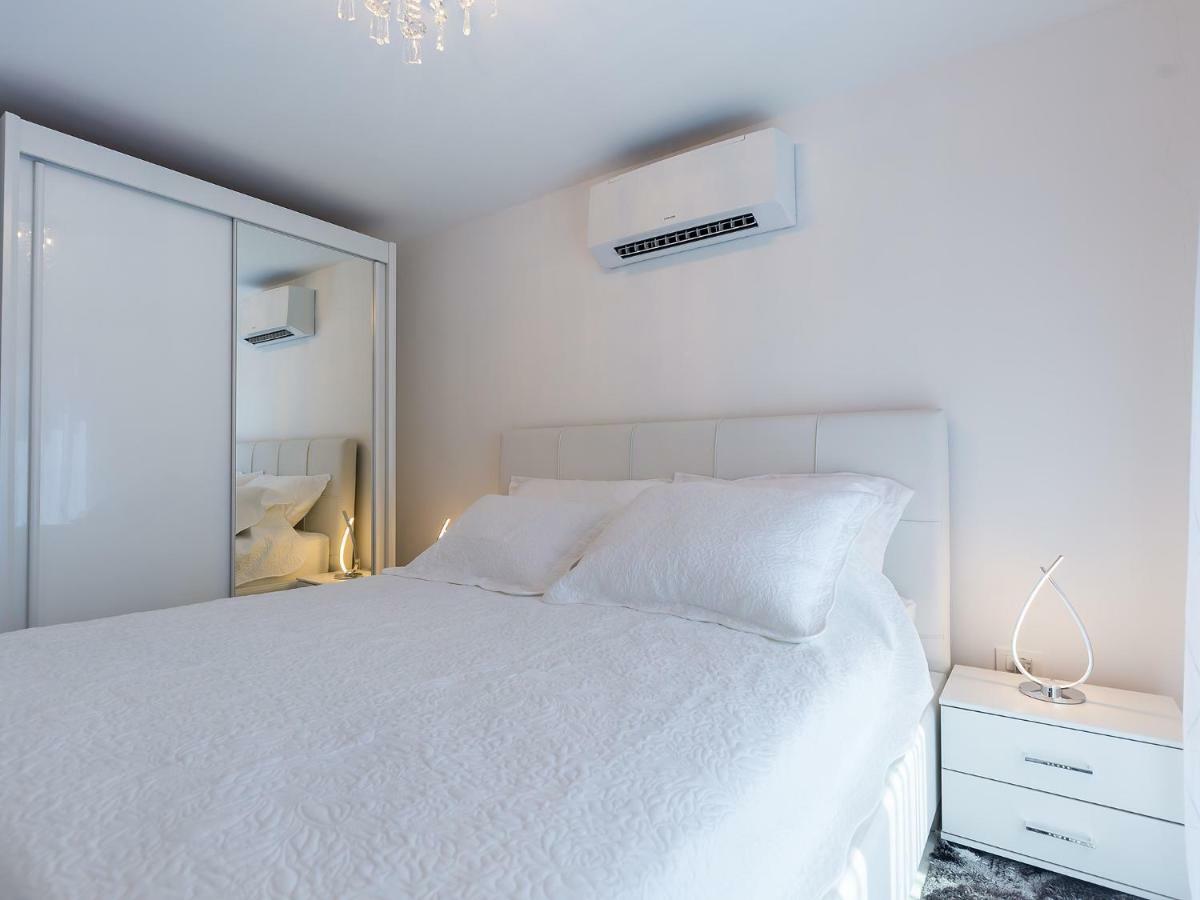 Apartmani Beril Lux Ρόβινι Εξωτερικό φωτογραφία
