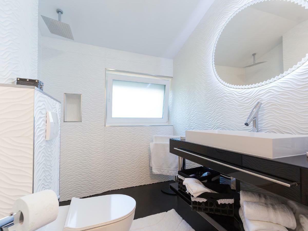 Apartmani Beril Lux Ρόβινι Εξωτερικό φωτογραφία