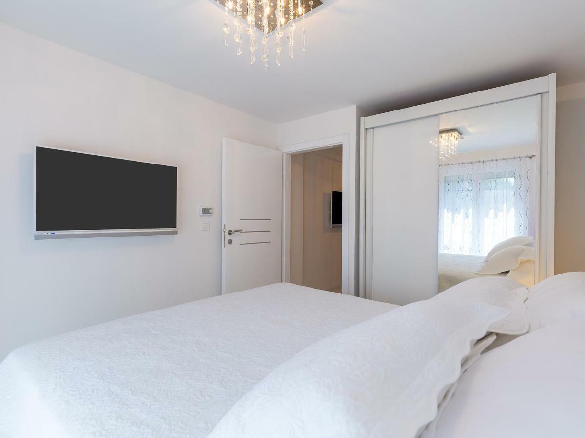 Apartmani Beril Lux Ρόβινι Εξωτερικό φωτογραφία