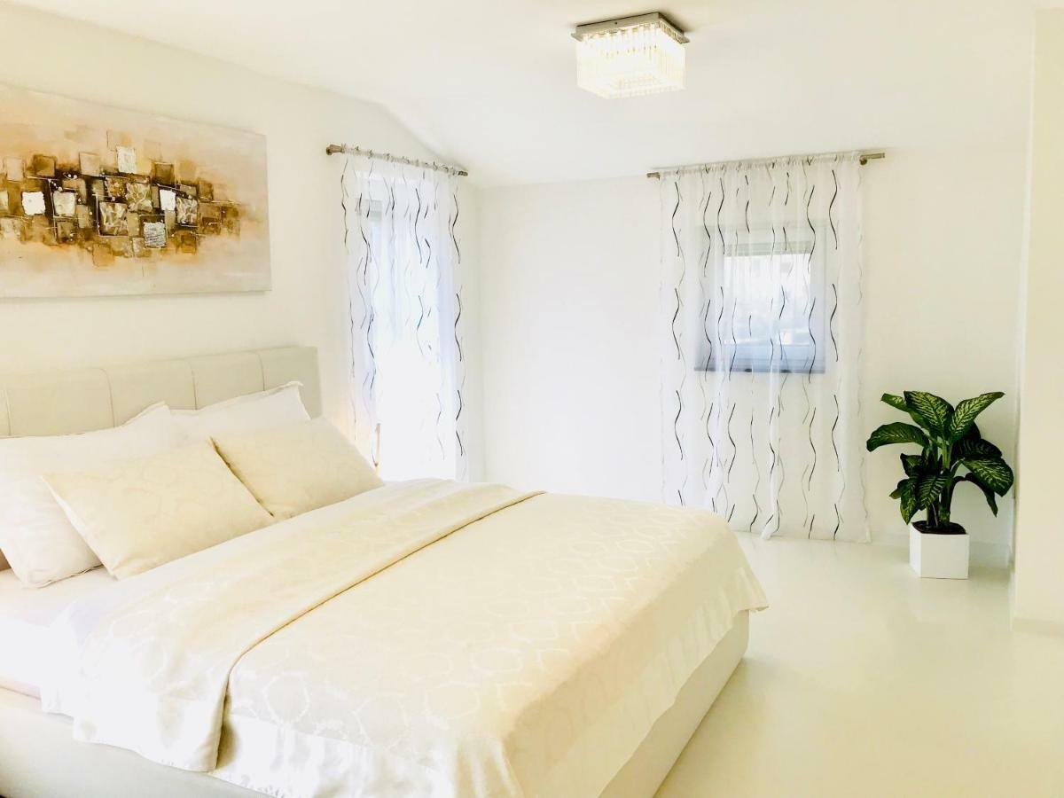 Apartmani Beril Lux Ρόβινι Εξωτερικό φωτογραφία
